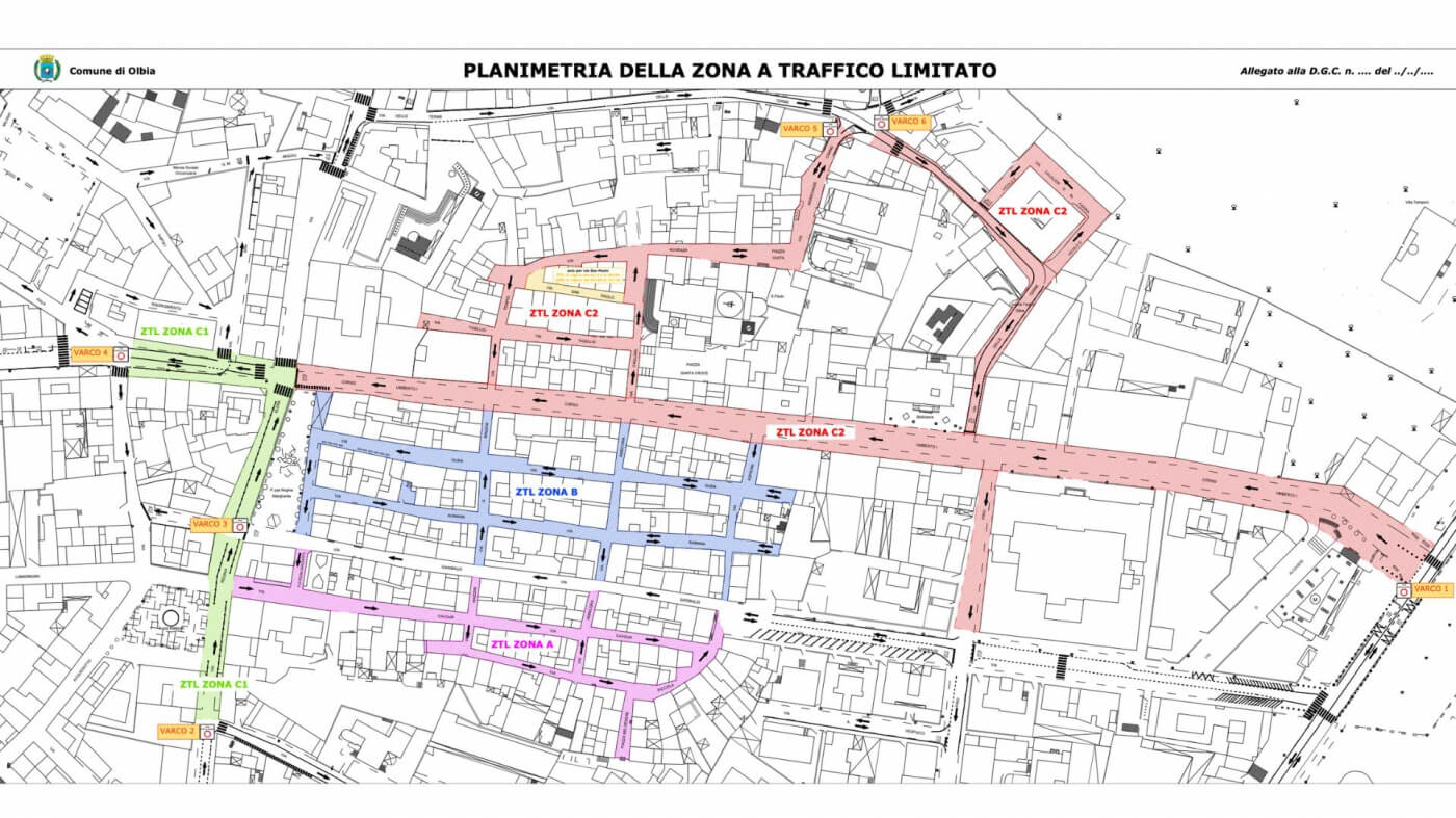 Plan des zones à trafic limité (ZTL) dans le centre historique d’Olbia, avec les différents secteurs et les points d’accès.